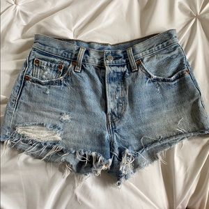 Levis jean shorts